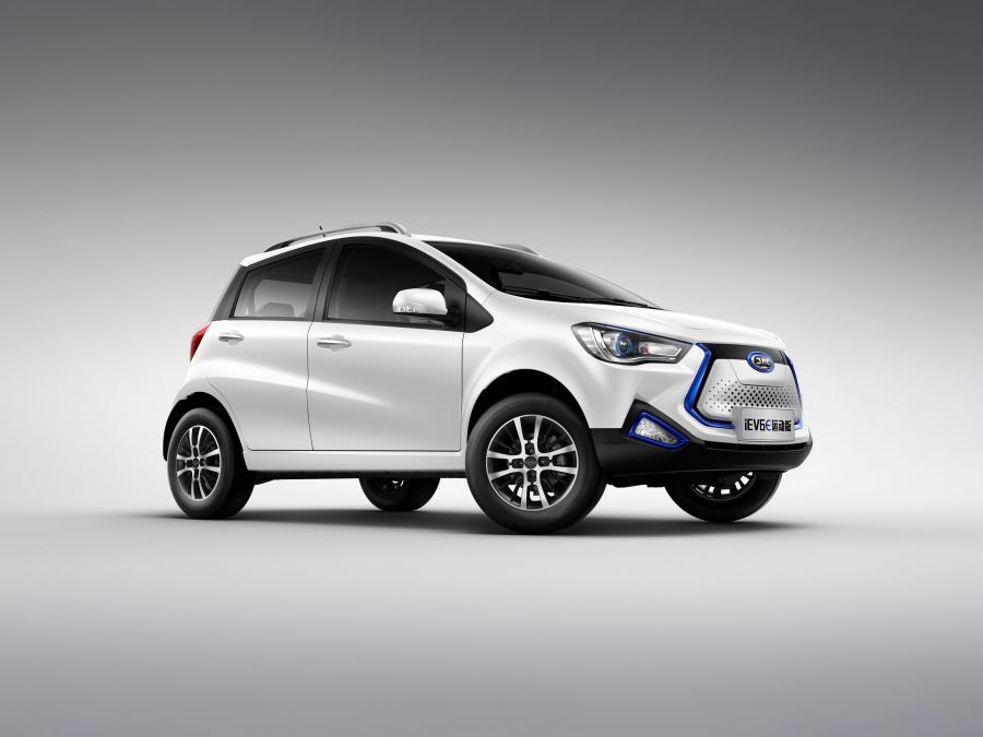  JAC iEV6E Sport 2018 года  (фото 1 из 3)
